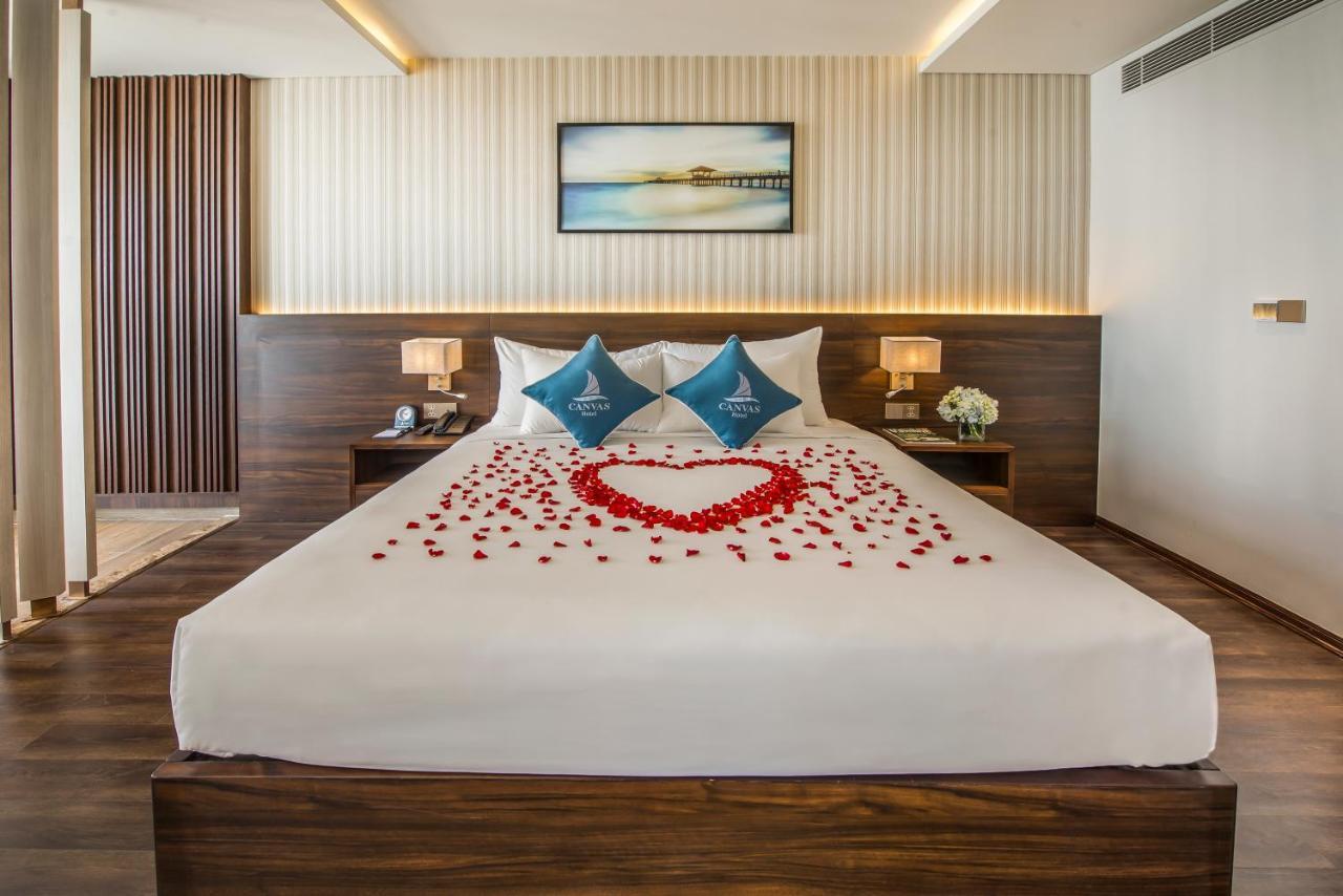 Canvas Danang Beach Hotel Экстерьер фото