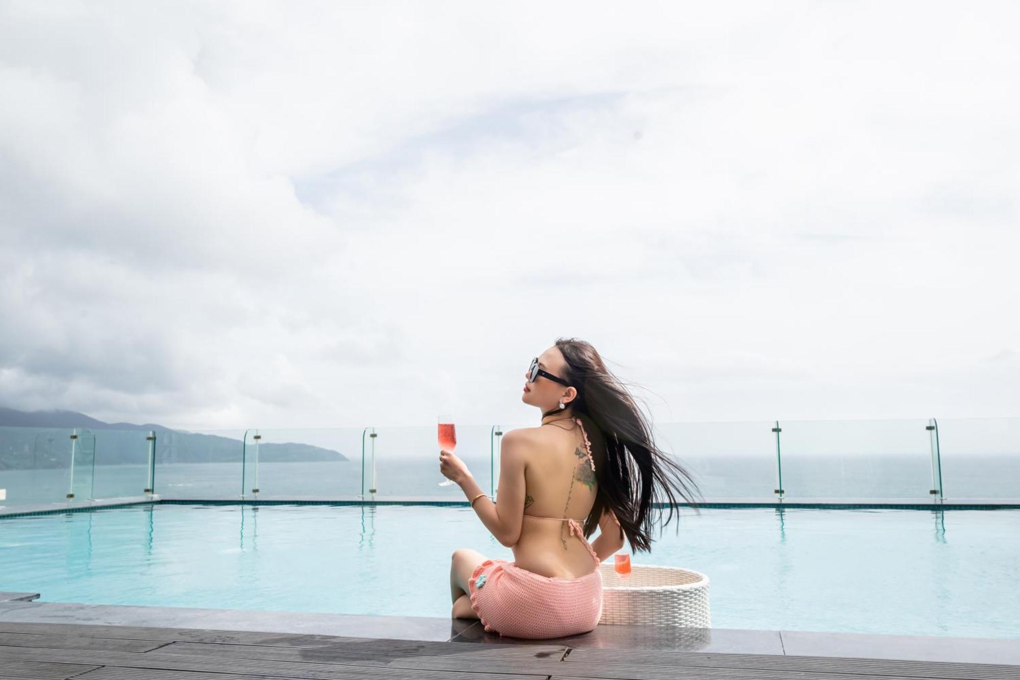 Canvas Danang Beach Hotel Экстерьер фото