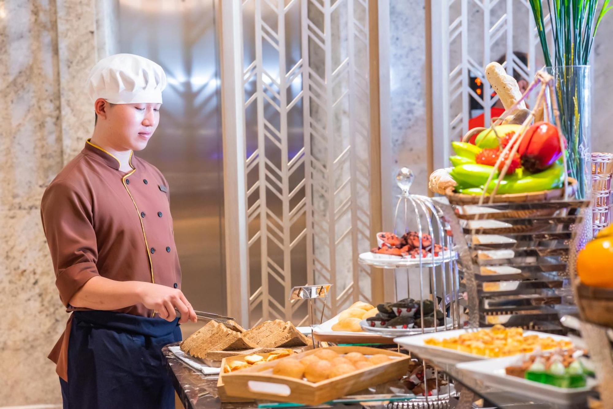 Canvas Danang Beach Hotel Экстерьер фото